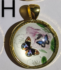 Butterfly Pendant Necklace (Gold)